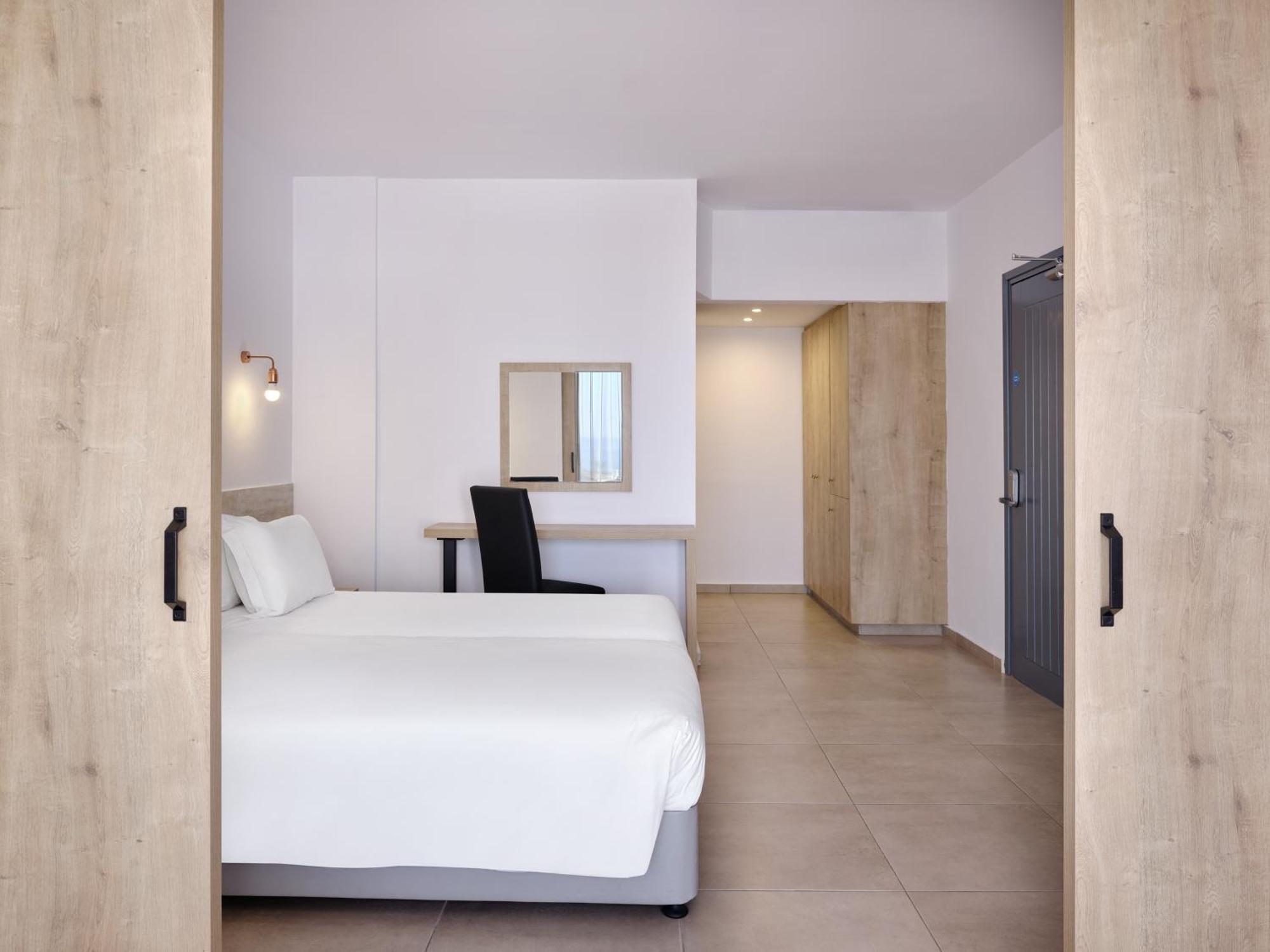 Atlantica Panthea Resort Айя Напа Екстериор снимка