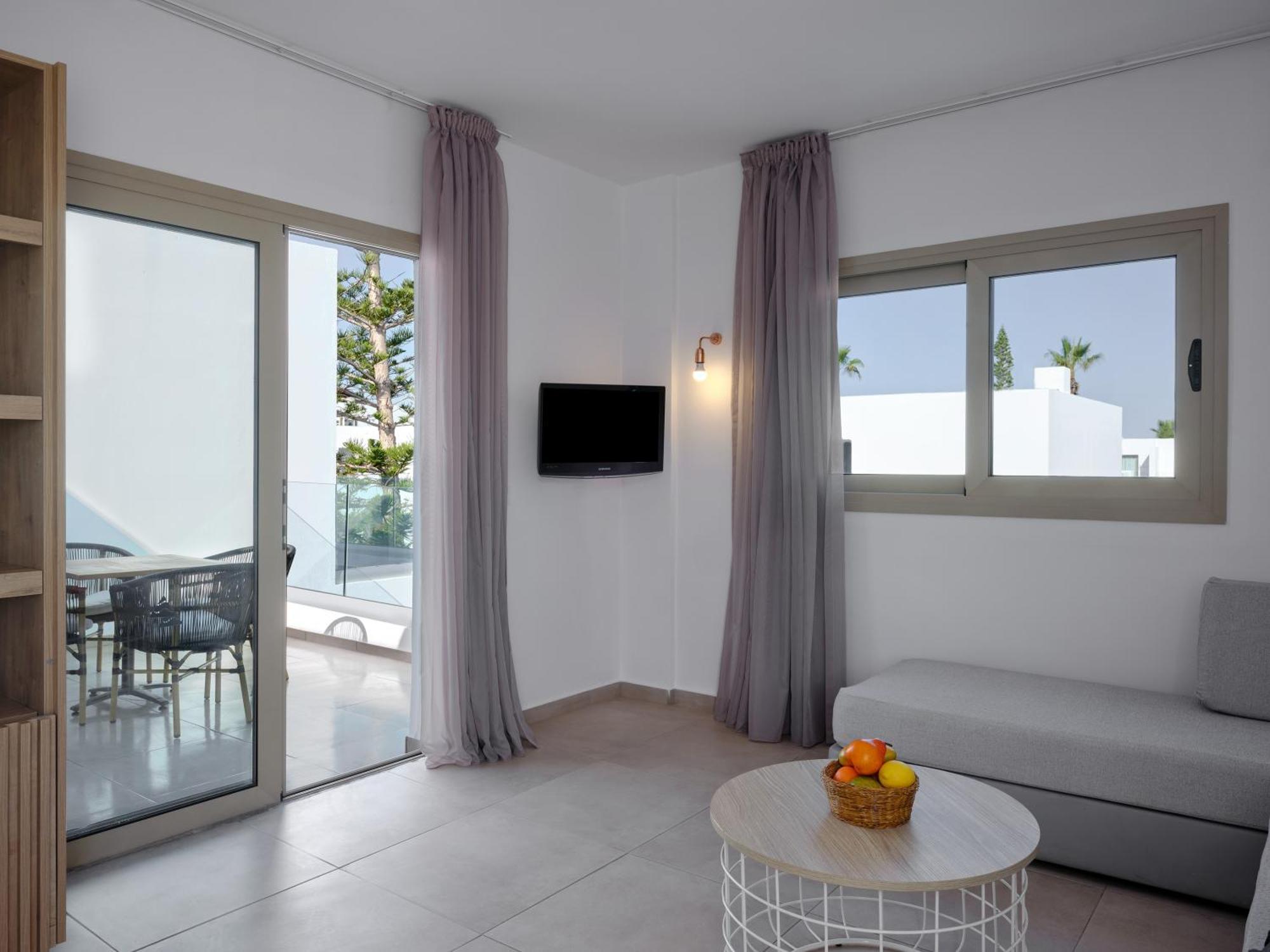 Atlantica Panthea Resort Айя Напа Екстериор снимка