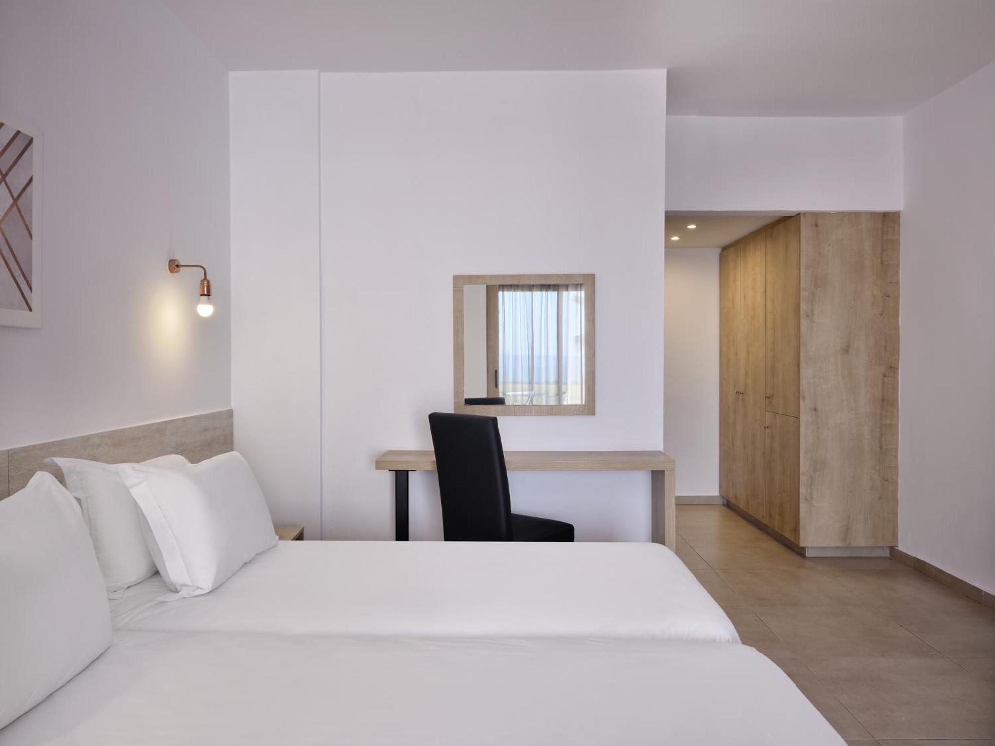 Atlantica Panthea Resort Айя Напа Екстериор снимка