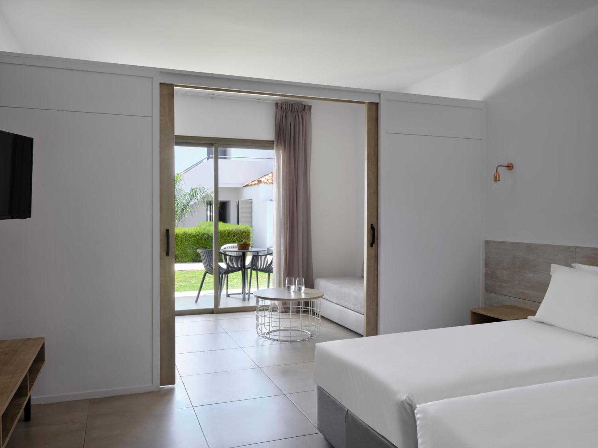 Atlantica Panthea Resort Айя Напа Екстериор снимка