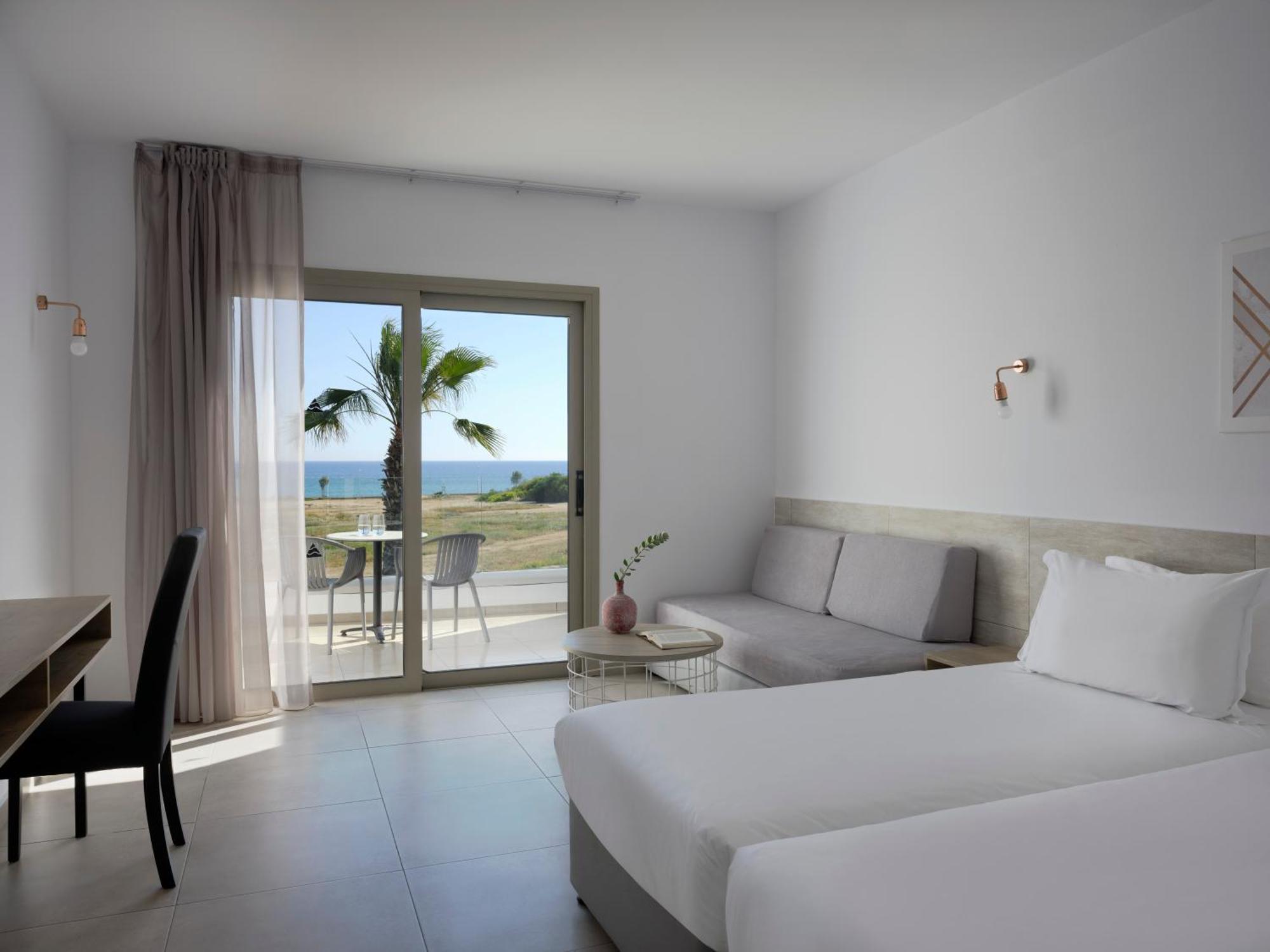 Atlantica Panthea Resort Айя Напа Екстериор снимка