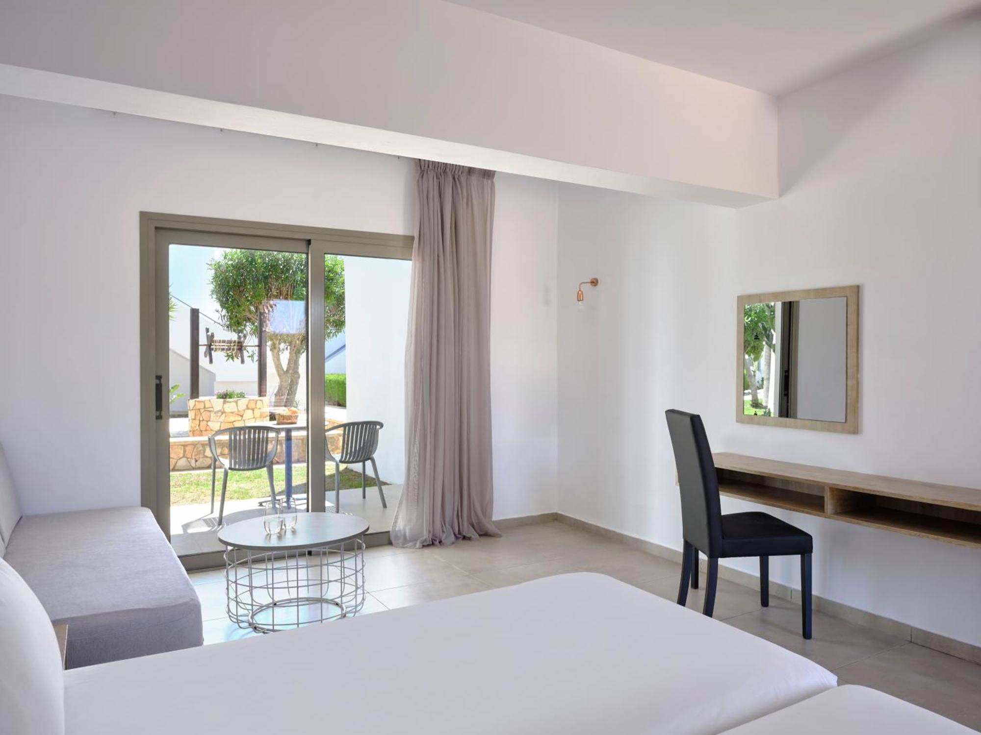 Atlantica Panthea Resort Айя Напа Екстериор снимка