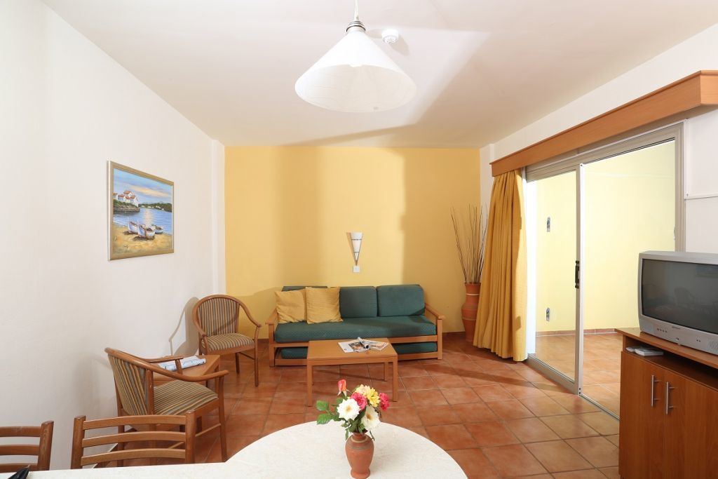 Atlantica Panthea Resort Айя Напа Екстериор снимка