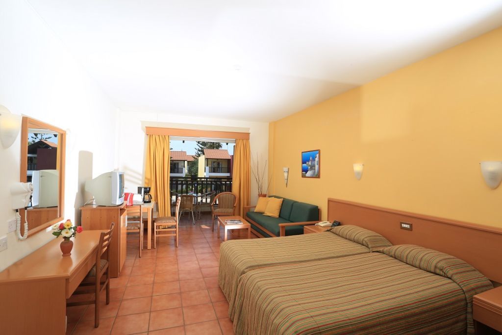Atlantica Panthea Resort Айя Напа Екстериор снимка