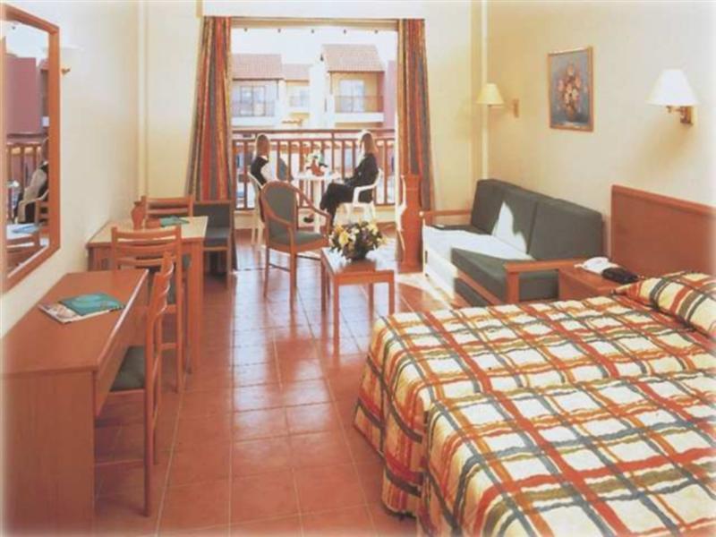 Atlantica Panthea Resort Айя Напа Екстериор снимка