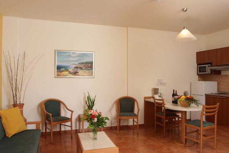 Atlantica Panthea Resort Айя Напа Екстериор снимка